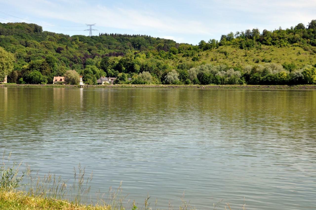 Вилла Les Mouettes - La Paix Du Bord De Seine Berville-sur-Seine Экстерьер фото